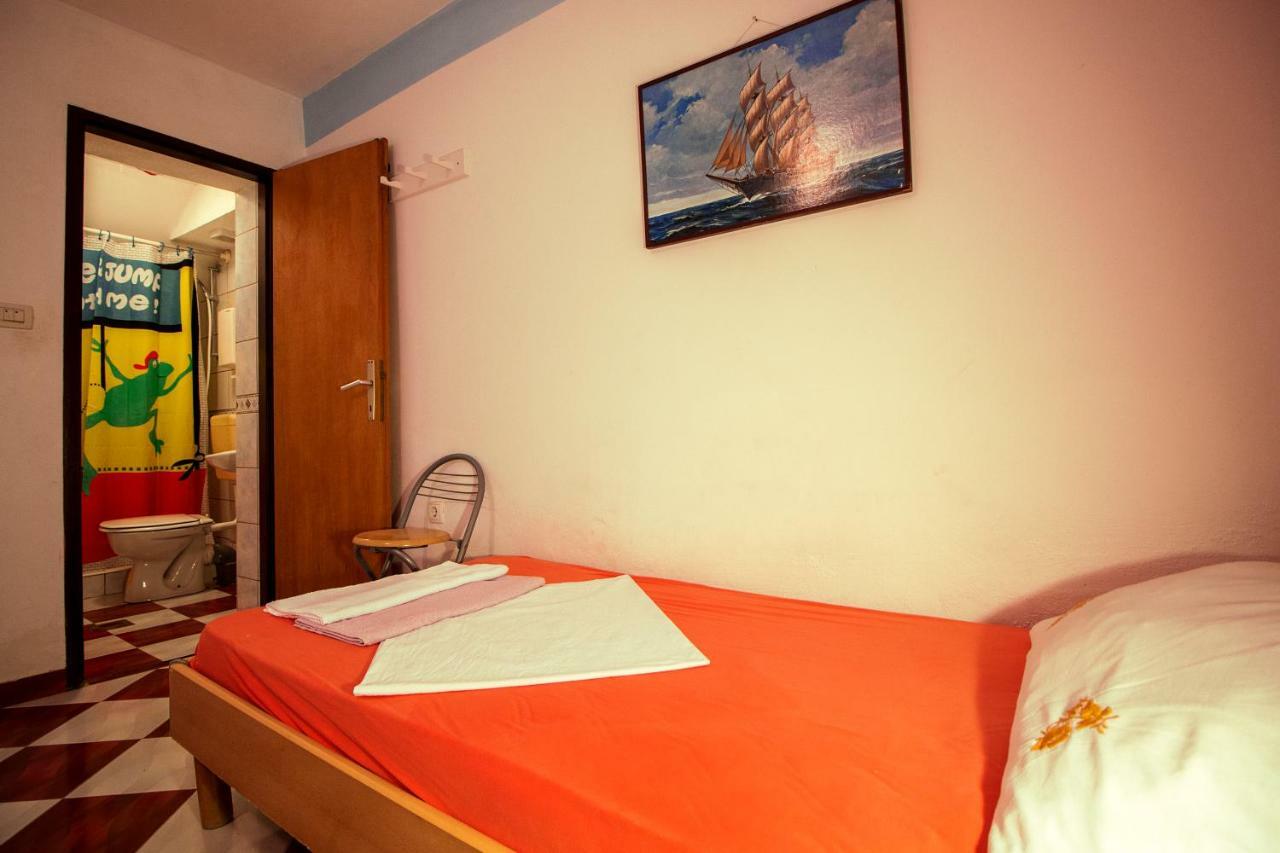 Mrkonjic Branko & Marija Apartmani Omiš Eksteriør bilde