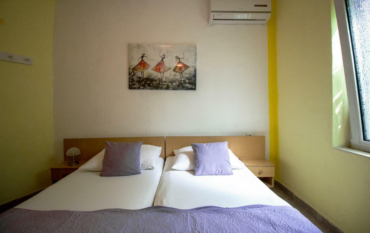Mrkonjic Branko & Marija Apartmani Omiš Eksteriør bilde