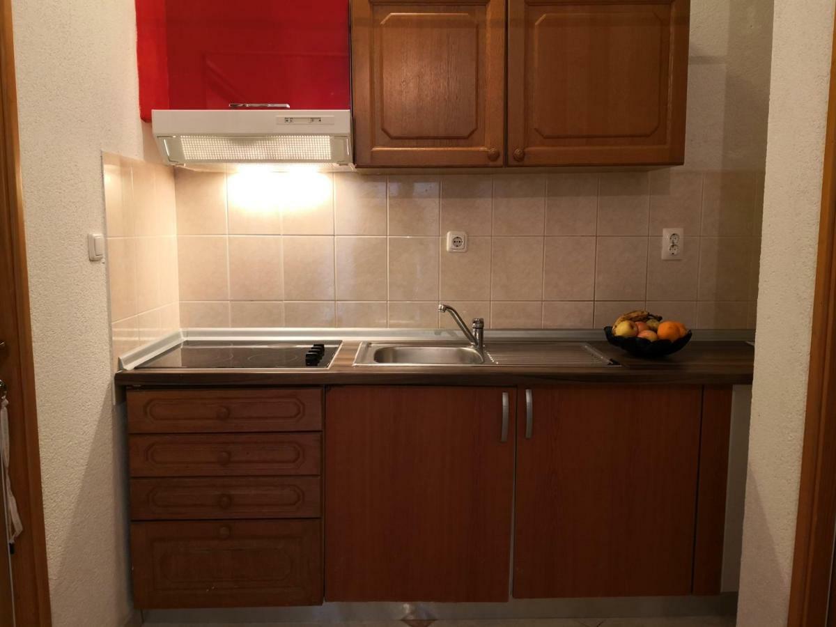 Mrkonjic Branko & Marija Apartmani Omiš Eksteriør bilde