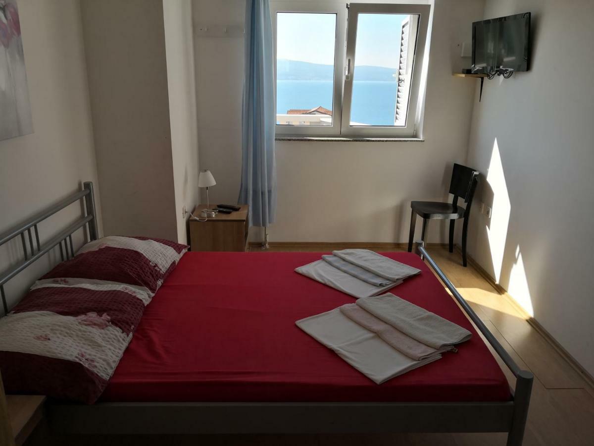 Mrkonjic Branko & Marija Apartmani Omiš Eksteriør bilde