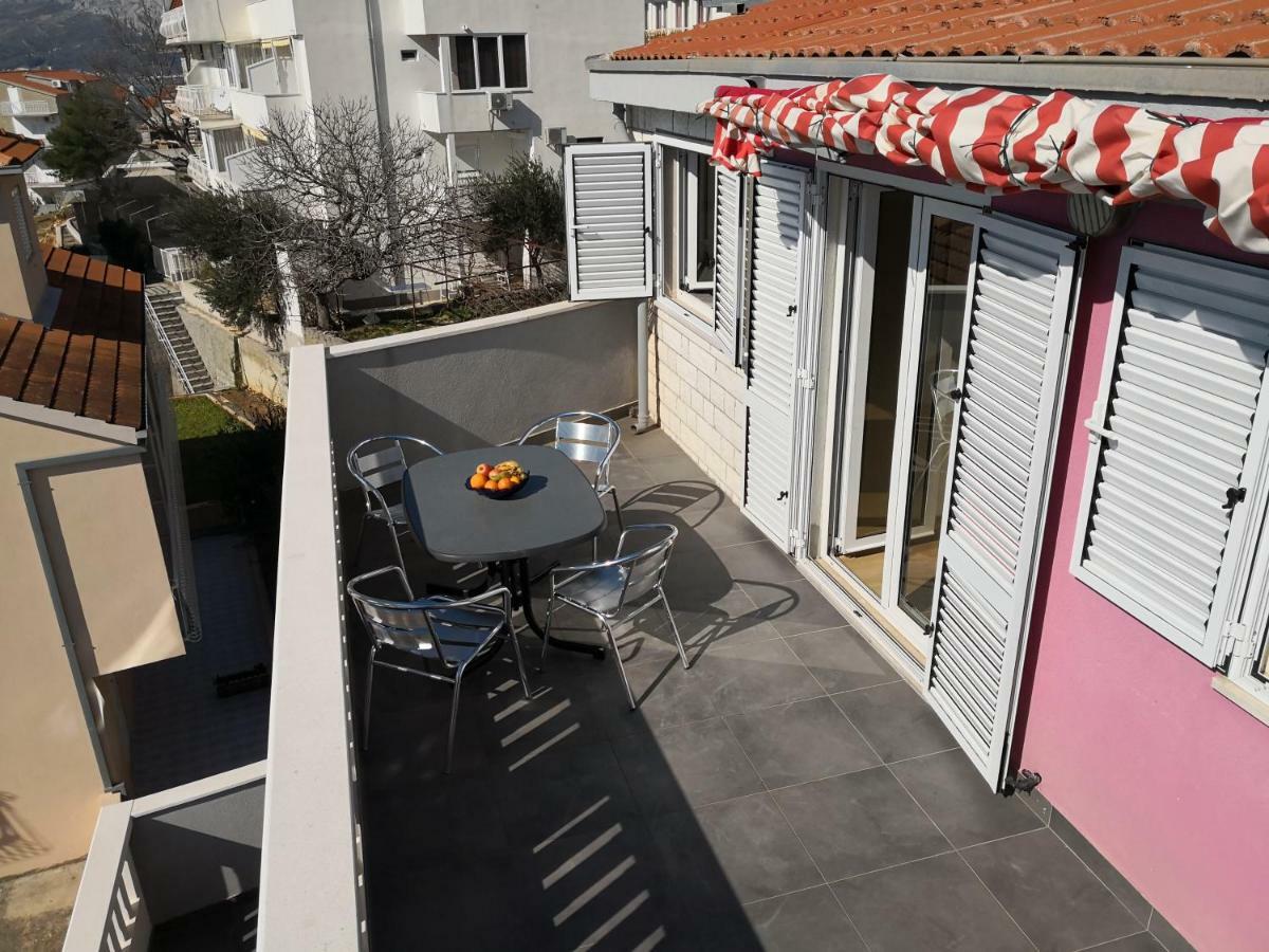 Mrkonjic Branko & Marija Apartmani Omiš Eksteriør bilde